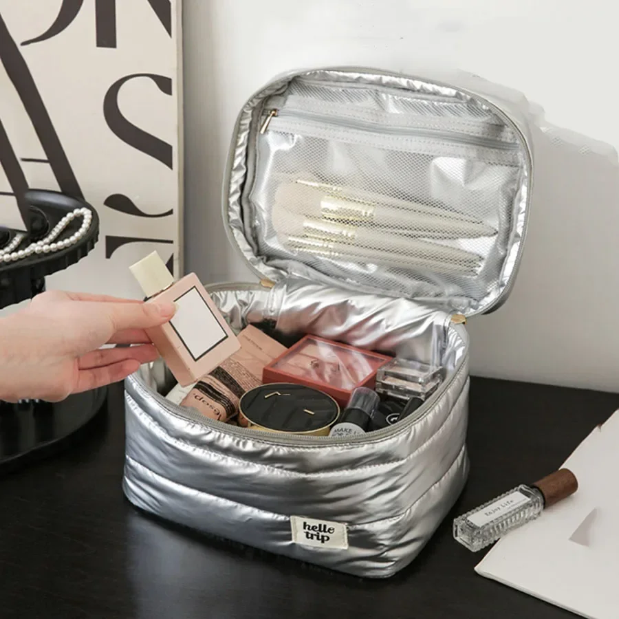 Large Capacity Makeup Bag Cosmetic Bag Toiletry Bag Washbag Portable Storage Bag Travel Organizer
Large Capacity Makeup Bag Cosmetic Bag Toiletry Bag Washbag Portable Storage Bag Travel Organizer
