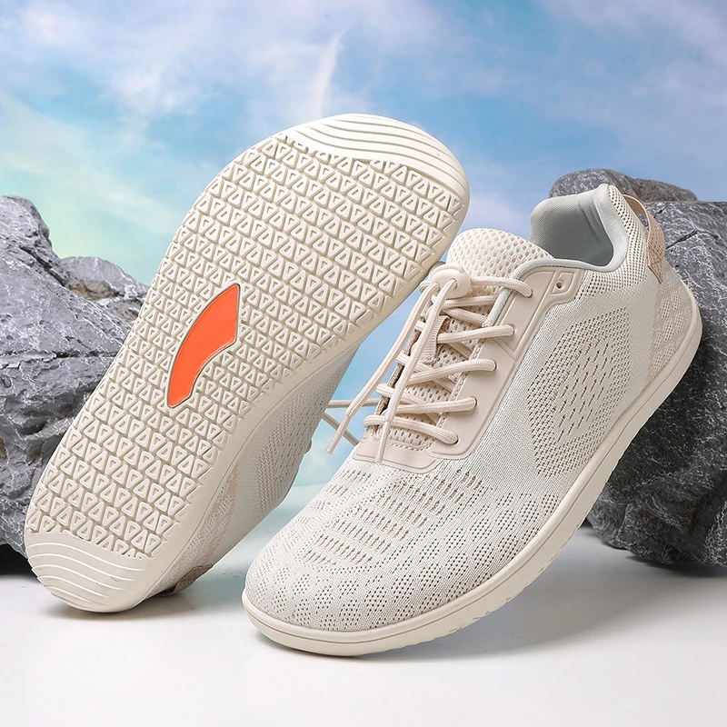 Breathable Daily Sneakers For Men Flexible Soft Midsole Wearproof Outsole Minimalist Plain Outdoor Commute Footwear
Breathable Daily Sneakers For Men Flexible Soft Midsole Wearproof Outsole Minimalist Plain Outdoor Commute Footwear