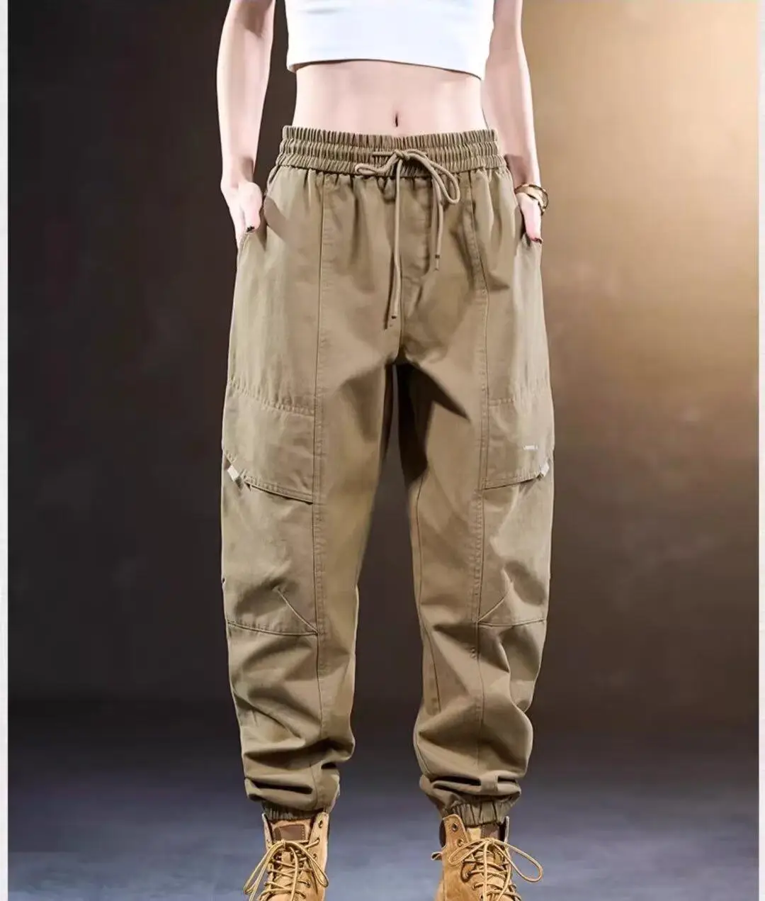 Autumn winter 2024 overalls men spring and autumn loose drawstring design solid color pants personality splicing pleated pants
Autumn winter 2024 overalls men spring and autumn loose drawstring design solid color pants personality splicing pleated pants