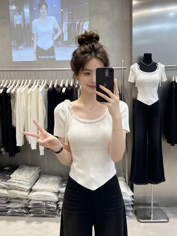 Stylish Knitted Short Sleeve T-Shirt Women's Summer Top Sexy Unique Design Outlet Pure Desire Spicy Korean Style Commute Wind
Stylish Knitted Short Sleeve T-Shirt Women's Summer Top Sexy Unique Design Outlet Pure Desire Spicy Korean Style Commute Wind