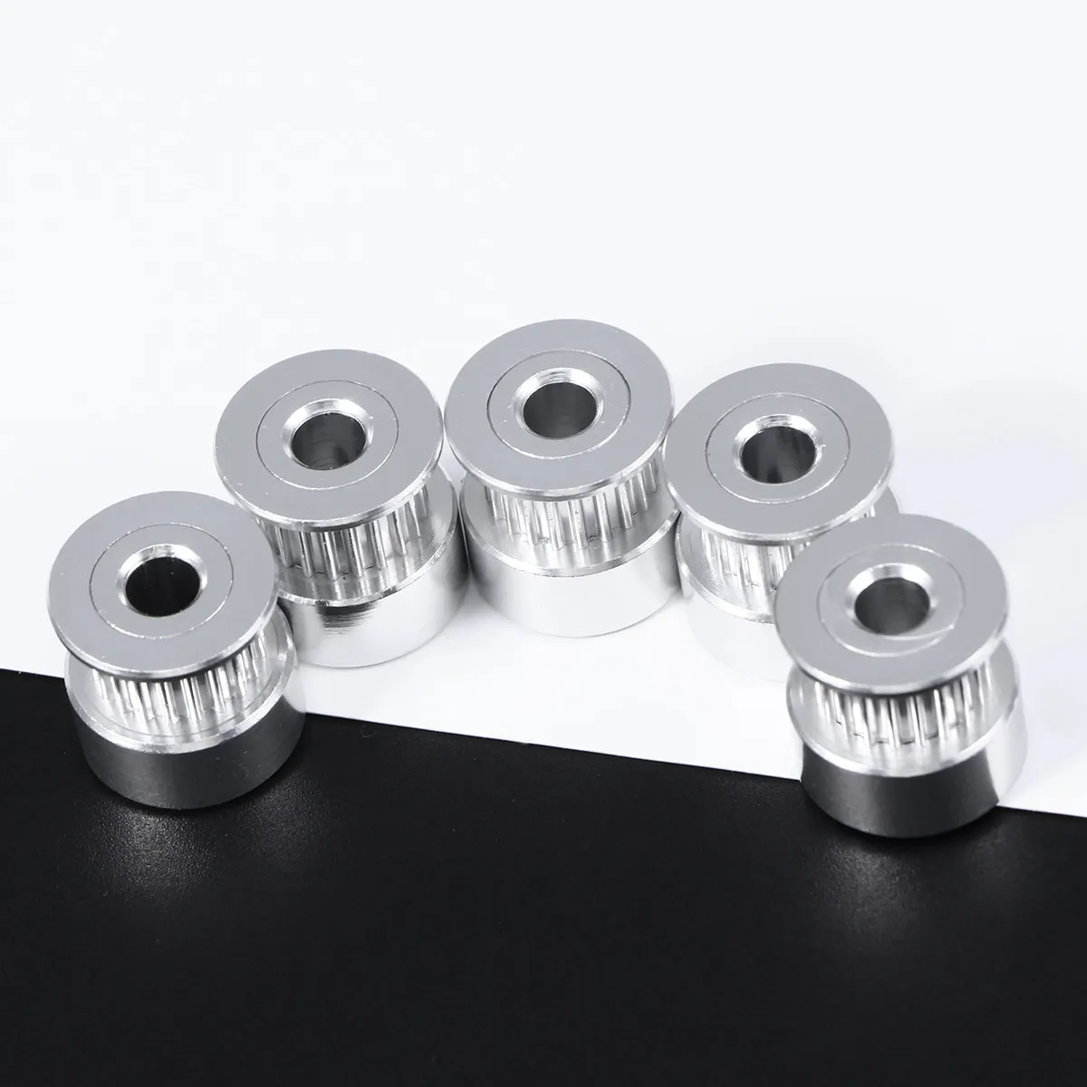 5Pcs 3D Printer Synchronous Pulley 2Gt 20T Aluminum Gear Inner Hole 5Mm for 6Mm Gt2 Timing Belt Stepper Motor Accessories
5Pcs 3D Printer Synchronous Pulley 2Gt 20T Aluminum Gear Inner Hole 5Mm for 6Mm Gt2 Timing Belt Stepper Motor Accessories