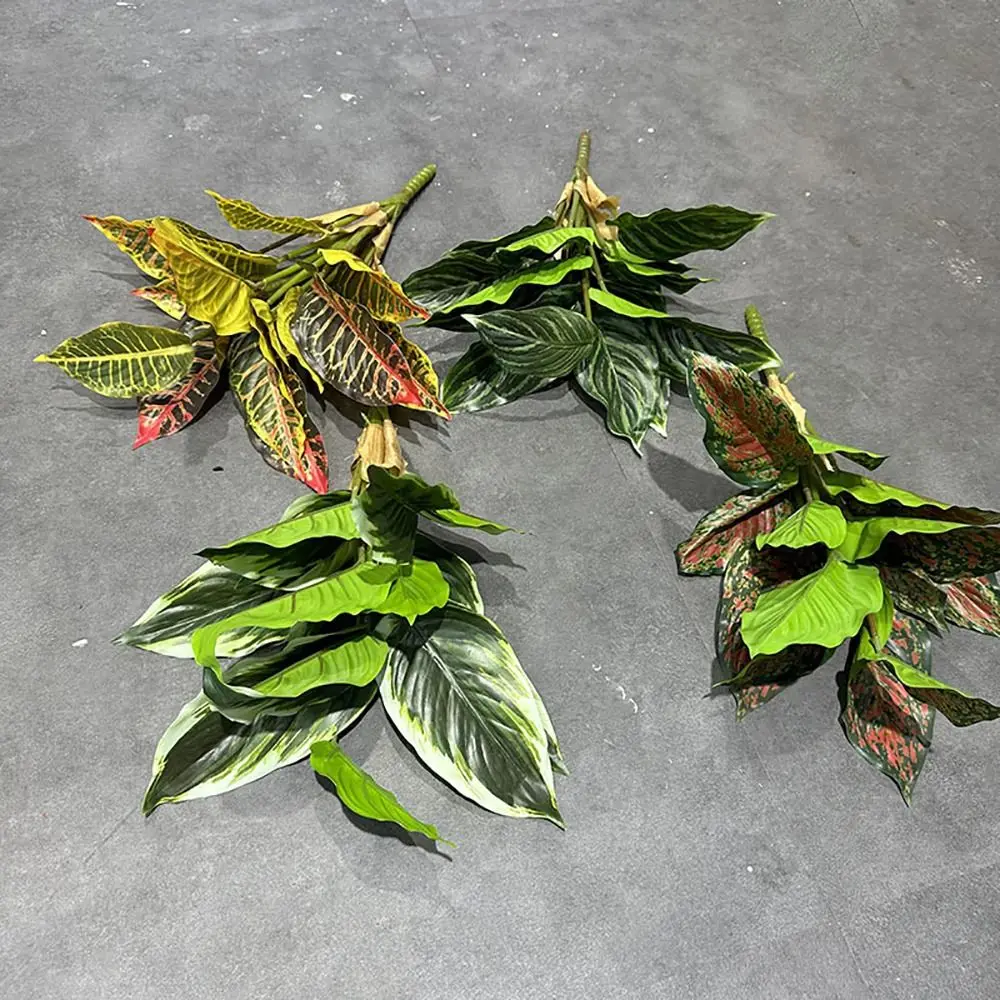 Creative 14 Leaves Artificial Plant Evergreen Green Photo Props Simulation Plant Scene Making Greenery Leaves Party Supplies
Creative 14 Leaves Artificial Plant Evergreen Green Photo Props Simulation Plant Scene Making Greenery Leaves Party Supplies