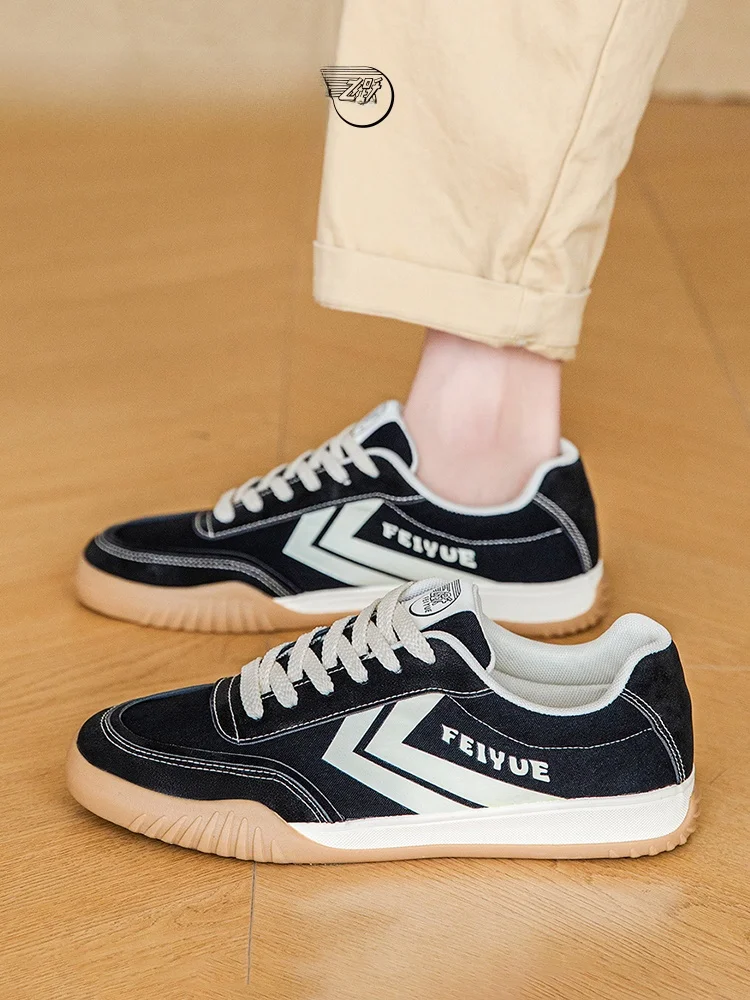 Feiyue Мужская повседневная модная дышащая удобная резиновая подошва из синтетической кожи с круглым носком
Feiyue Мужская повседневная модная дышащая удобная резиновая подошва из синтетической кожи с круглым носком