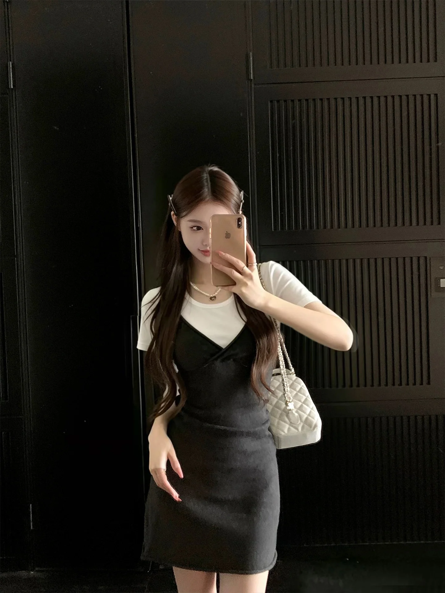Miu Style Long Sleeve Knitted T-Shirt V Neck Strap Dress Color Block Set Women's Fashion Spring Outfit round Neck T Shirt
Miu Style Long Sleeve Knitted T-Shirt V Neck Strap Dress Color Block Set Women's Fashion Spring Outfit round Neck T Shirt