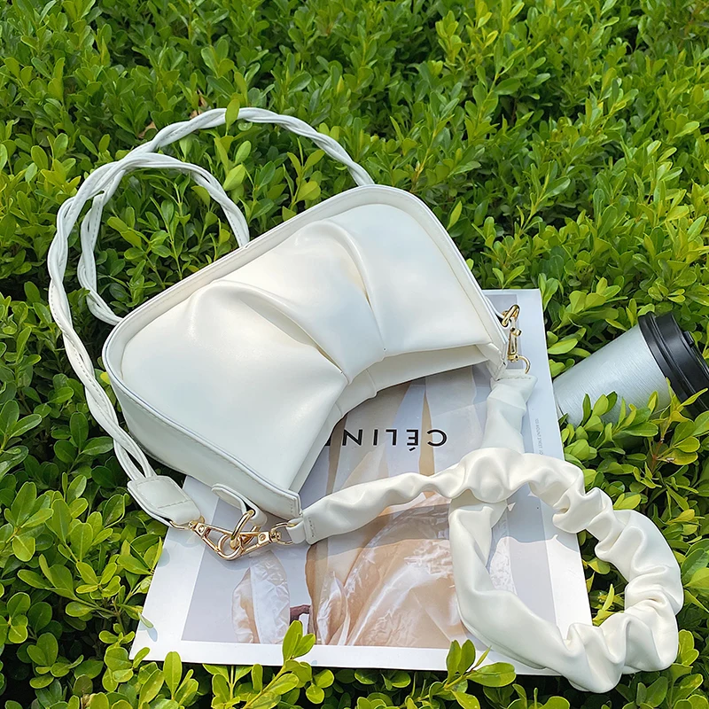 Women Shoulder Crossbody Bag Fashion Simple Texture Folds Cloud Underarm Bags 2022 Trend French Soft PU Leather Ladies Handbag
Women Shoulder Crossbody Bag Fashion Simple Texture Folds Cloud Underarm Bags 2022 Trend French Soft PU Leather Ladies Handbag