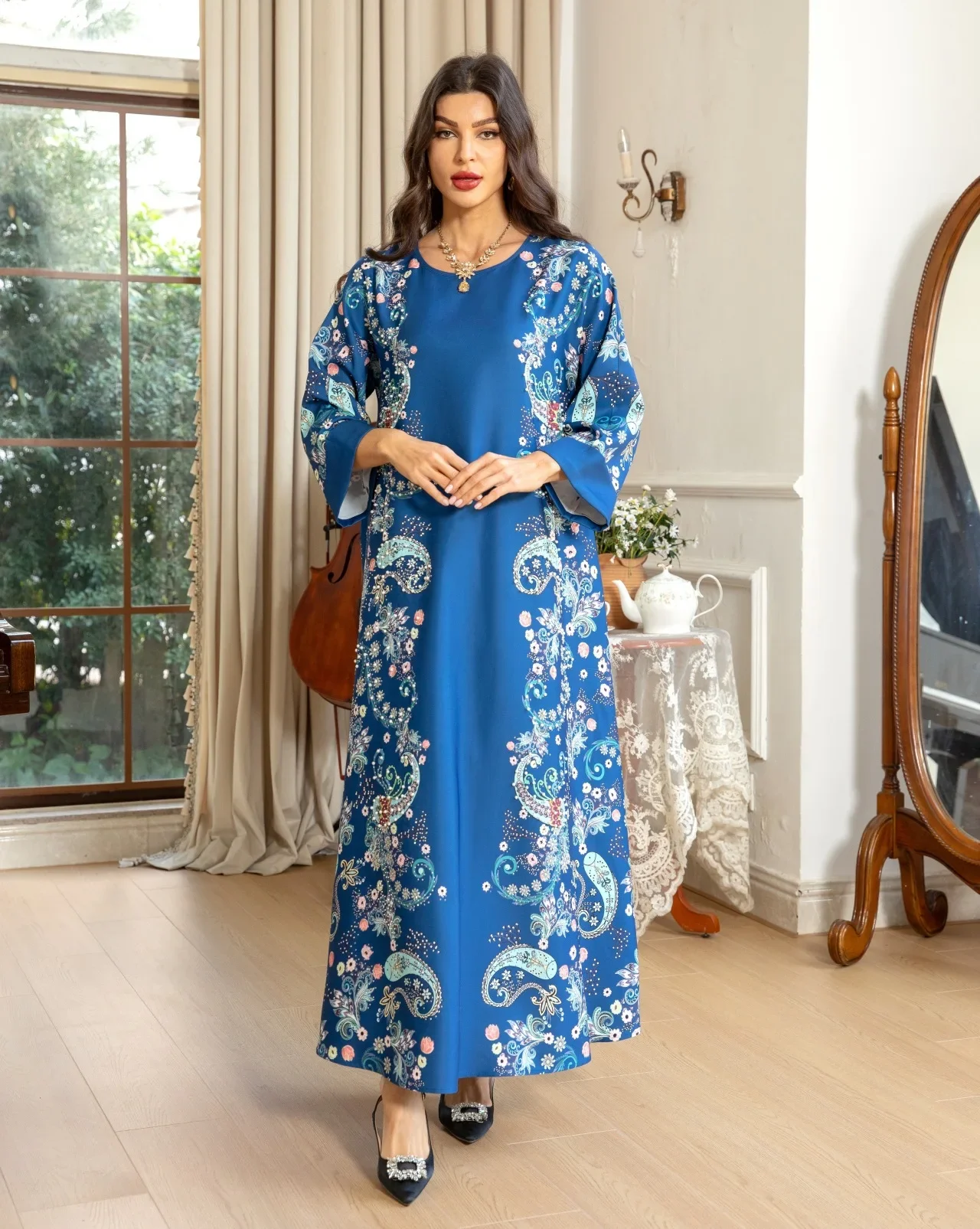 2025 Fashion Print Diamonds Abayas for Women Muslim Maxi Dress Dubai Turkey Kaftan Eid Djellaba Arab Robe Caftan Marocain Femme
2025 Fashion Print Diamonds Abayas for Women Muslim Maxi Dress Dubai Turkey Kaftan Eid Djellaba Arab Robe Caftan Marocain Femme