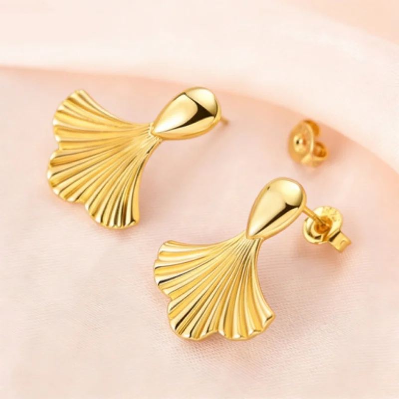 2026 New Women Earrings 925 Sterling Silver Golden Water Droplet Fan-Shaped Earrings For Anniversary Wedding Jewelry Gifts
2026 New Women Earrings 925 Sterling Silver Golden Water Droplet Fan-Shaped Earrings For Anniversary Wedding Jewelry Gifts