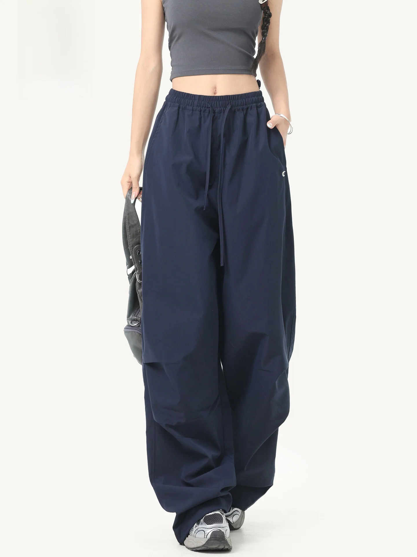 Женские повседневные брюки с высокой талией и широкими штанинами, летние, быстросохнущие, для спорта и танцев, свободного кроя, модные, из полиэстера, рабочие брюки
Женские повседневные брюки с высокой талией и широкими штанинами, летние, быстросохнущие, для спорта и танцев, свободного кроя, модные, из полиэстера, рабочие брюки