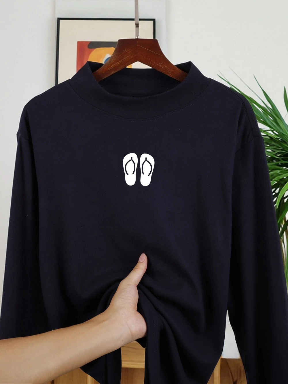 Простые шлепанцы, футболки с принтом, женские осенние рубашки с длинными рукавами, облегающие теплые полуводолазки, повседневная одежда
Простые шлепанцы, футболки с принтом, женские осенние рубашки с длинными рукавами, облегающие теплые полуводолазки, повседневная одежда