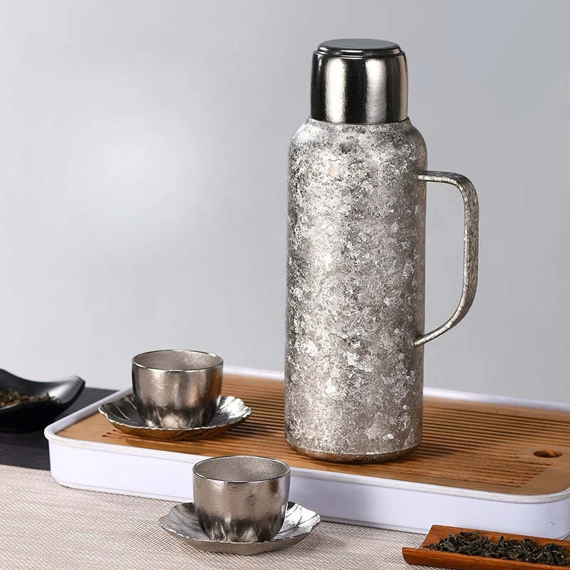 Titanium, heirloom pot, handle, mechanical temperature display, office, tea making 
Titanium, heirloom pot, handle, mechanical temperature display, office, tea making