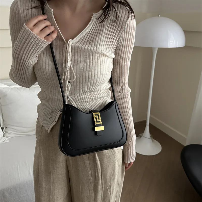Large Capacity 2024 New Casual Fashion Solid Color Women's Single Underarm Cross Shoulder Bag, Women's Shoulder Bag
Large Capacity 2024 New Casual Fashion Solid Color Women's Single Underarm Cross Shoulder Bag, Women's Shoulder Bag