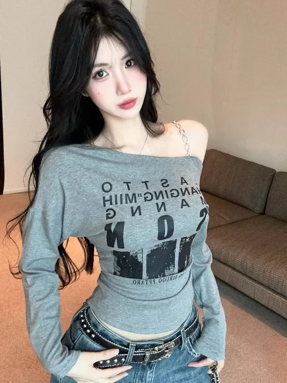 Retro American Hot Girl Letter Print Shoulder Baring Long Sleeve Slim Fit T Shirt Women's Autumn New Style City Walk Skin Fri...
Retro American Hot Girl Letter Print Shoulder Baring Long Sleeve Slim Fit T Shirt Women's Autumn New Style City Walk Skin Fri...