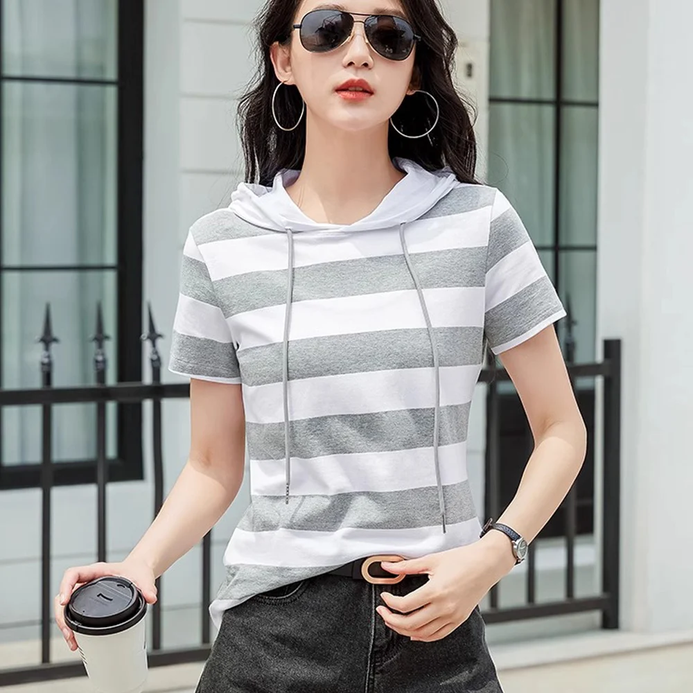European station gray pure cotton short sleeved T-shirt women's summer new high-end fashion striped casual plus size hooded top
European station gray pure cotton short sleeved T-shirt women's summer new high-end fashion striped casual plus size hooded top