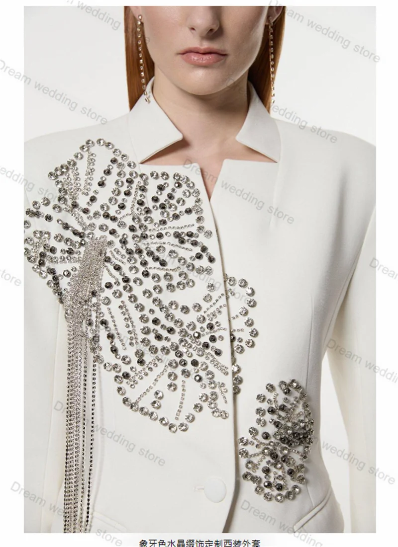 White Women Suit Set 2 Piece Crystals Beading Blazer+Pant Trouserd Formal Business Office Lady Jacket Customized Wedding Coat
White Women Suit Set 2 Piece Crystals Beading Blazer+Pant Trouserd Formal Business Office Lady Jacket Customized Wedding Coat