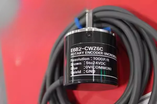 Encoder E6B2-CWZ6C 2000P
Encoder E6B2-CWZ6C 2000P