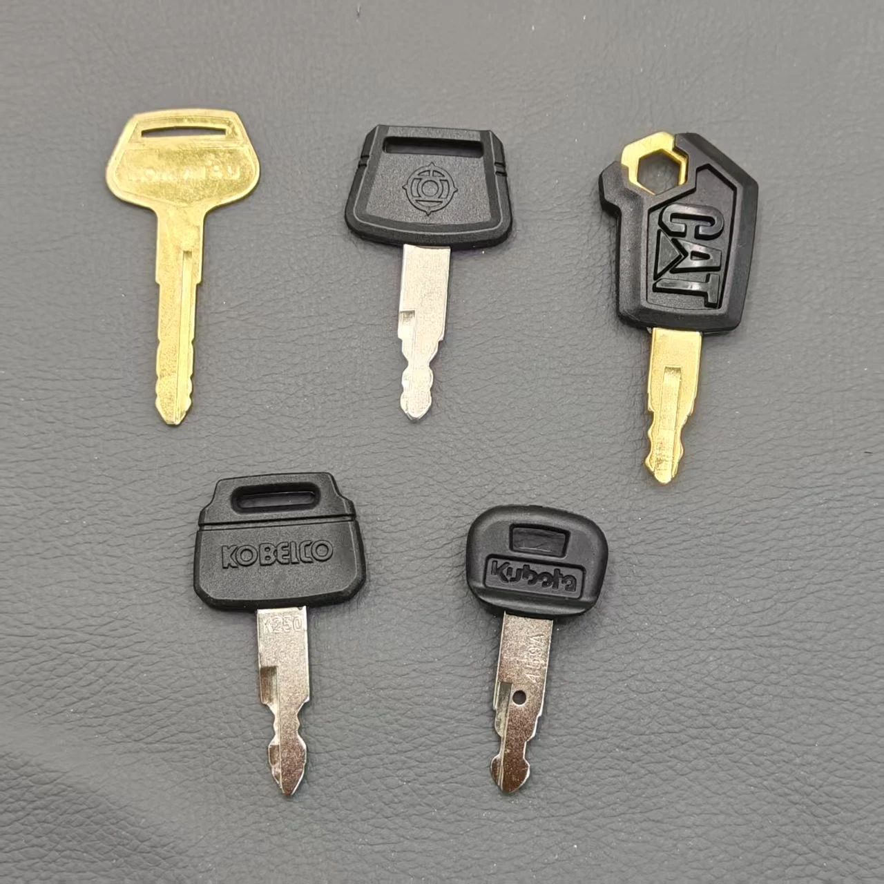 5pcs Excavator Ignition Start Key Set Excavator Replacement Keys for Caterpillar Hitachi Kobelco Komatsu Kubota Dozer Digger
5pcs Excavator Ignition Start Key Set Excavator Replacement Keys for Caterpillar Hitachi Kobelco Komatsu Kubota Dozer Digger