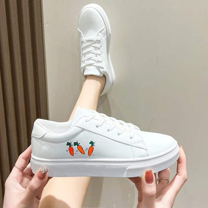 Women Running Shoes 2024 Spring Autumn Fashion White Breathable Embroidered Flower Lace-Up Casual Sneakers Zapatos De Mujer
Women Running Shoes 2024 Spring Autumn Fashion White Breathable Embroidered Flower Lace-Up Casual Sneakers Zapatos De Mujer