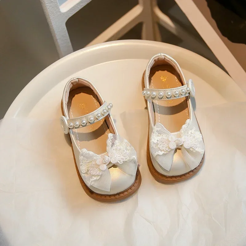 Girls' Princess Shoes 2025 Spring Autumn New Bow Children's Non-slip Soft-soled Beaded PU Leather Loafer Size 23-34
Girls' Princess Shoes 2025 Spring Autumn New Bow Children's Non-slip Soft-soled Beaded PU Leather Loafer Size 23-34