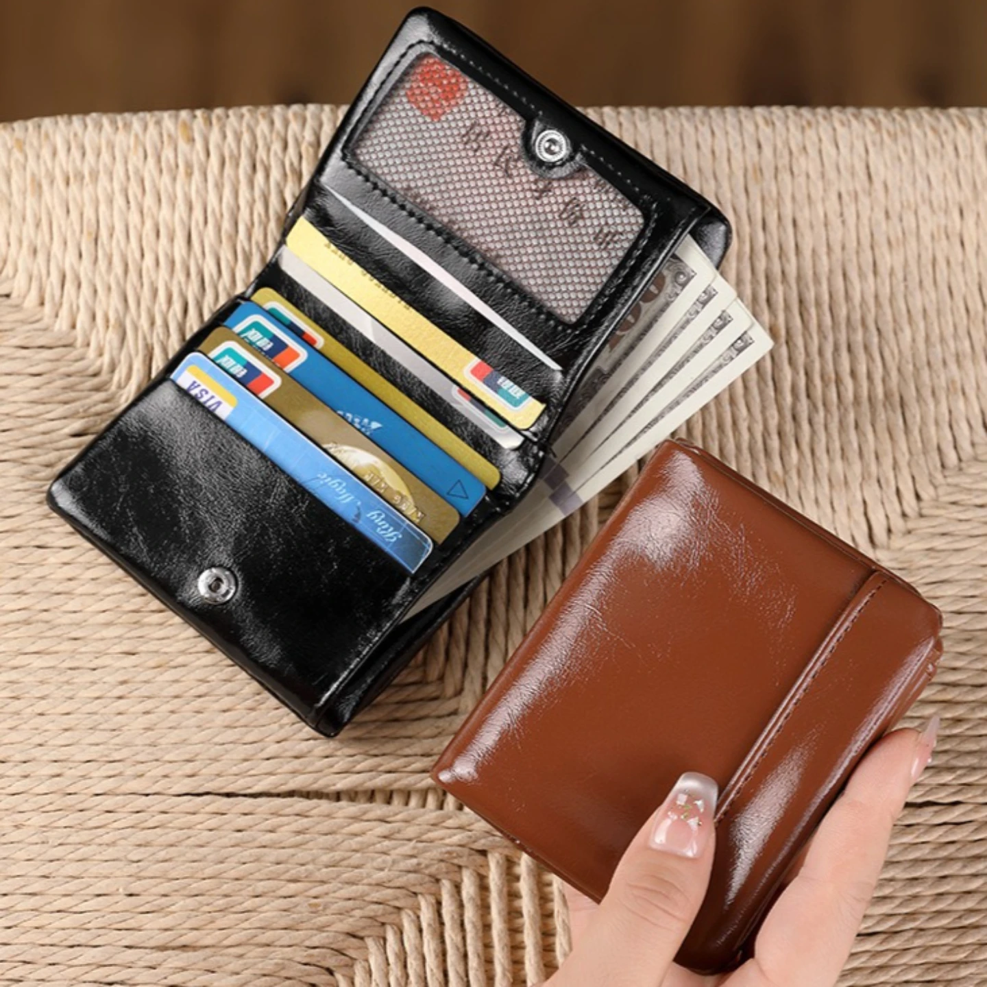 Women Short Wallets PU Leather Fashion Casual Female Purse Mini Hasp Solid Multi-Card Holder Coin Purse Slim Small Zipper Wallet
Women Short Wallets PU Leather Fashion Casual Female Purse Mini Hasp Solid Multi-Card Holder Coin Purse Slim Small Zipper Wallet