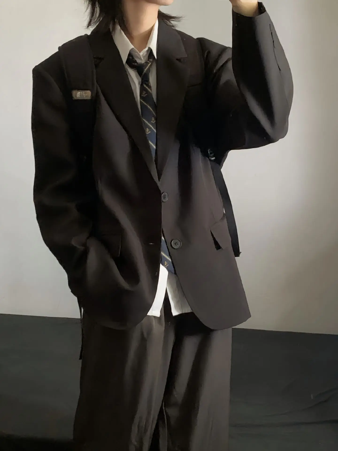 Black Casual Men's Suit for Student Interviews Loose Fitting Japanese Style DK Uniform Standard Fit Fashion Urban Style Long ...
Black Casual Men's Suit for Student Interviews Loose Fitting Japanese Style DK Uniform Standard Fit Fashion Urban Style Long ...