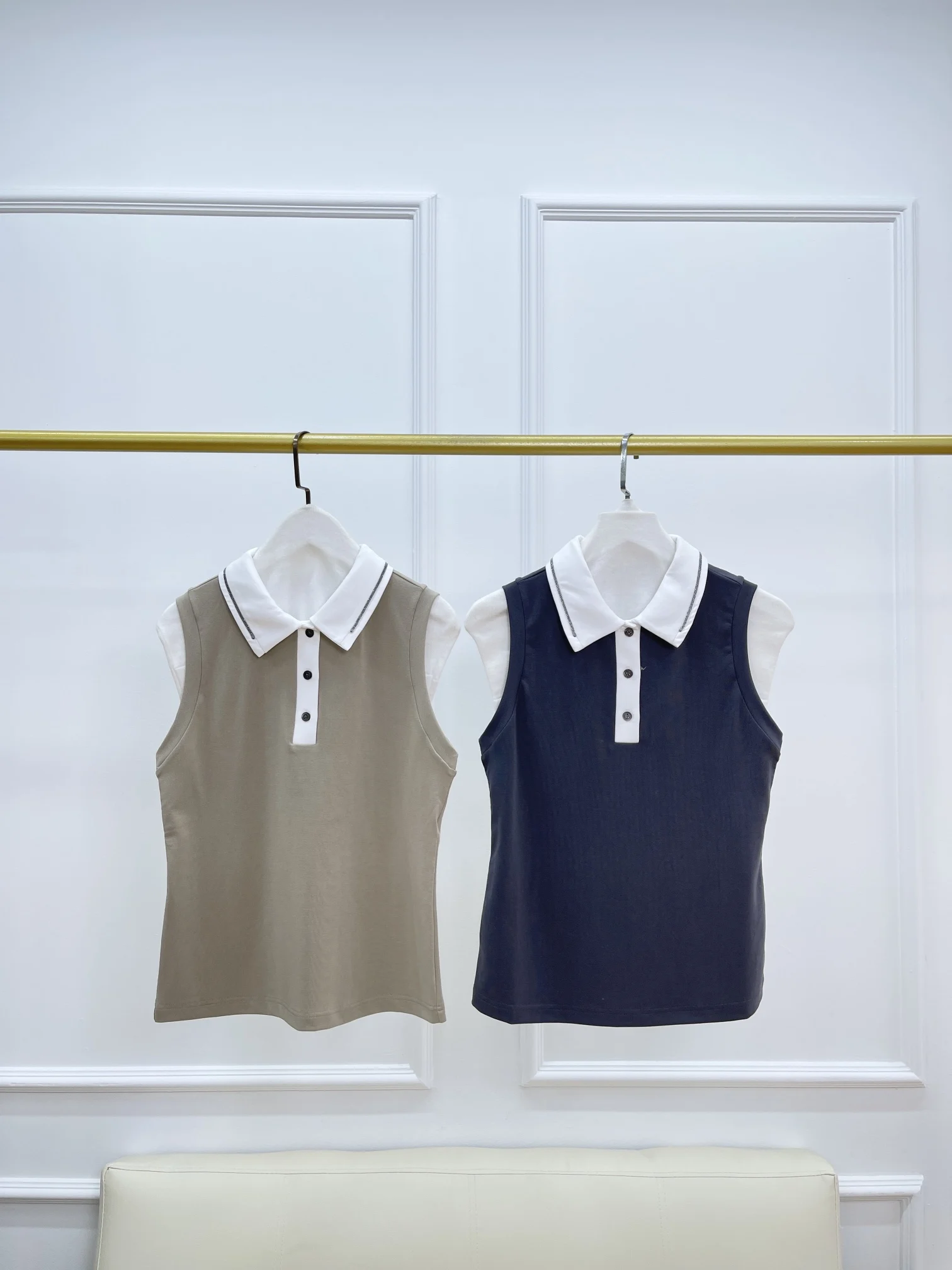 Women's Polo Collar Beaded Casual Sleeveless Vest, Female Temperament Loose Versatile Top, High Quality
Women's Polo Collar Beaded Casual Sleeveless Vest, Female Temperament Loose Versatile Top, High Quality
