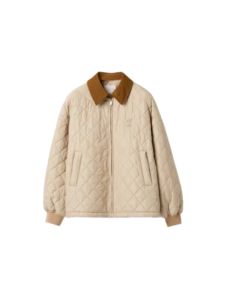 Теплая повседневная хлопковая куртка с воротником и ромбовидным узором, женская верхняя одежда, пальто Thiened Long Sve, цвет на молнии
Теплая повседневная хлопковая куртка с воротником и ромбовидным узором, женская верхняя одежда, пальто Thiened Long Sve, цвет на молнии