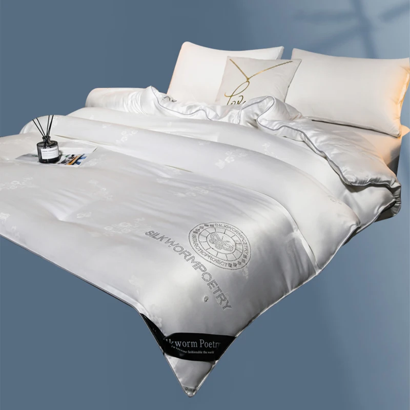 Silk quilt 100% mulberry silk summer cool quilt warm air conditioner quilt spring autumn quilt double quilt core winter quilt
Silk quilt 100% mulberry silk summer cool quilt warm air conditioner quilt spring autumn quilt double quilt core winter quilt