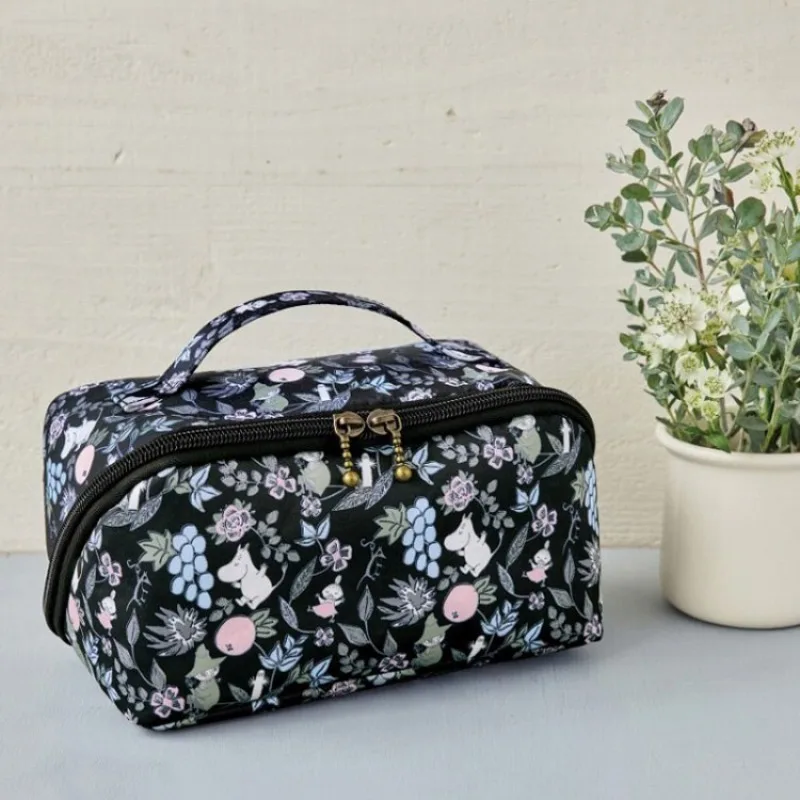 New Kawaii Anime Moomins Series Travel Toiletries Bag Fashionable and Cute Portable Printed Large Capacity Makeup Bag
New Kawaii Anime Moomins Series Travel Toiletries Bag Fashionable and Cute Portable Printed Large Capacity Makeup Bag