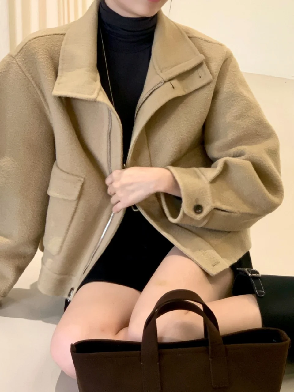 Women's Woolen Coat Large ket High Collar Loose Long Sve Autumn Winter Warm Trendy Cotton Flannel Top Button up
Women's Woolen Coat Large ket High Collar Loose Long Sve Autumn Winter Warm Trendy Cotton Flannel Top Button up