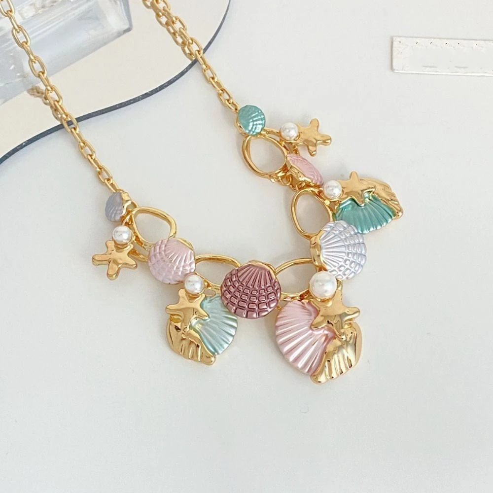 Sweet Pearl Shell Pendant Necklace Zinc Alloy Bohemian Style Clavicle Chain Women Exaggerate Neck Jewelry Choker Necklace Girls
Sweet Pearl Shell Pendant Necklace Zinc Alloy Bohemian Style Clavicle Chain Women Exaggerate Neck Jewelry Choker Necklace Girls
