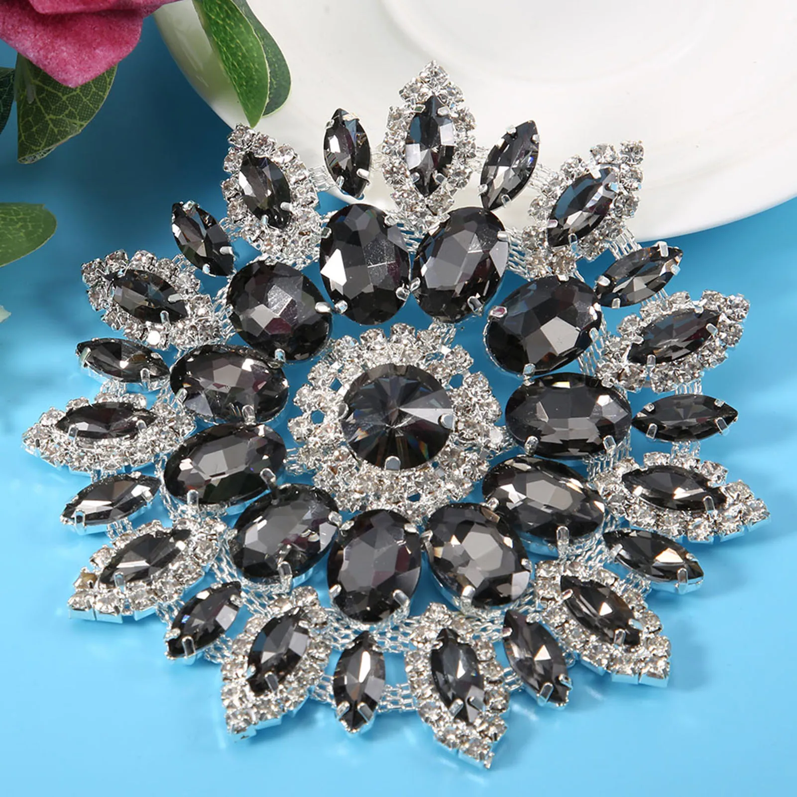 Rhinestones Chain Clothes Accessories Crystal Glass Rhinestones Decoration DIY Clothes Shoe Bag Jewelry Accessories 11cm
Rhinestones Chain Clothes Accessories Crystal Glass Rhinestones Decoration DIY Clothes Shoe Bag Jewelry Accessories 11cm