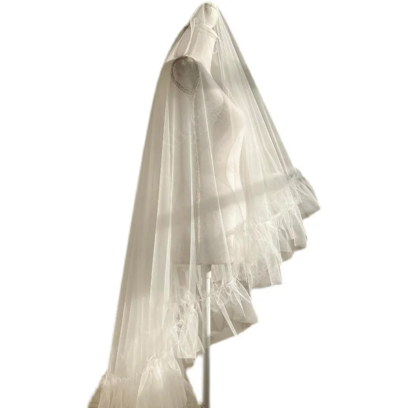 New retro wedding simple lotus leaf edge super fairy forest bride short veil studio photo style pleated headdress
New retro wedding simple lotus leaf edge super fairy forest bride short veil studio photo style pleated headdress