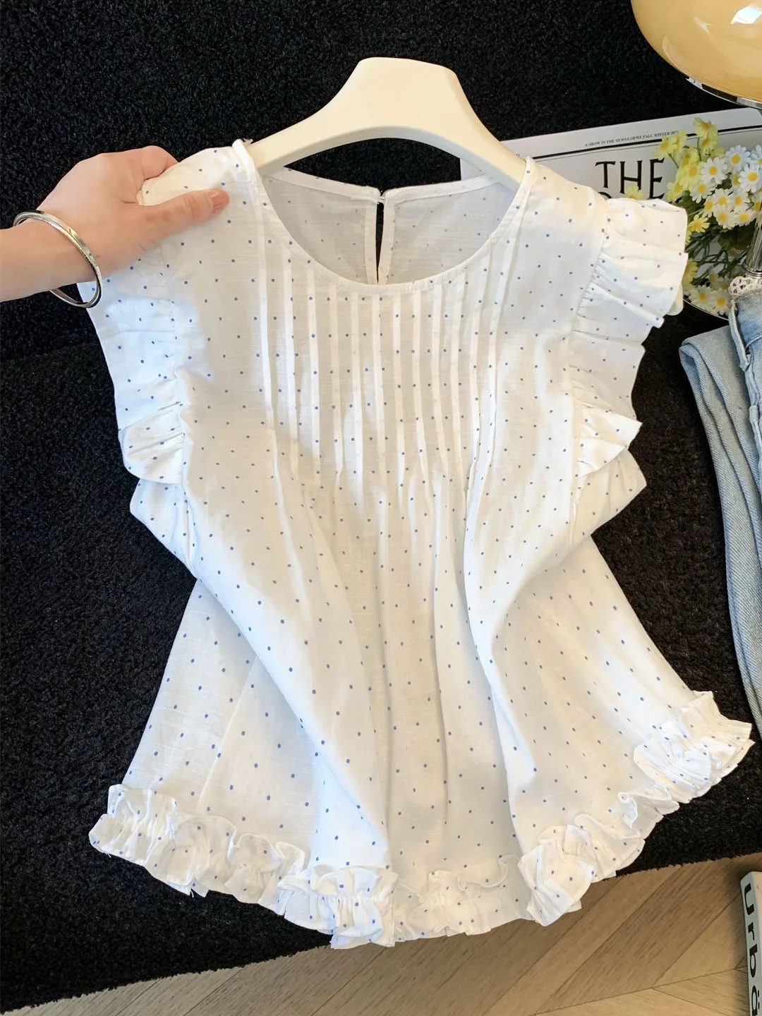 Sweet Style Short Sleeve Women's Shirt Lace Trim Fly Sleeve Unique Top Youthful Looking Summer New Fashion Small Shirt
Sweet Style Short Sleeve Women's Shirt Lace Trim Fly Sleeve Unique Top Youthful Looking Summer New Fashion Small Shirt