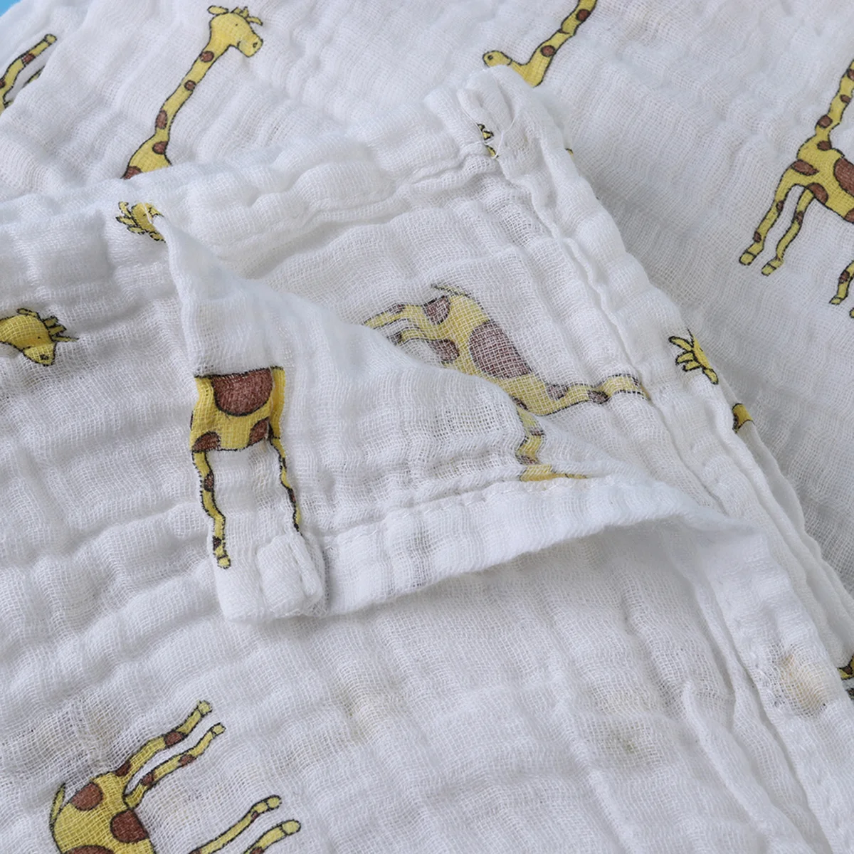 Giraffe Print Muslin Swaddle Blanket Natural Cotton Fiber Baby Receiving Blanket Comfortable for Sensitive Skin Suitable
Giraffe Print Muslin Swaddle Blanket Natural Cotton Fiber Baby Receiving Blanket Comfortable for Sensitive Skin Suitable
