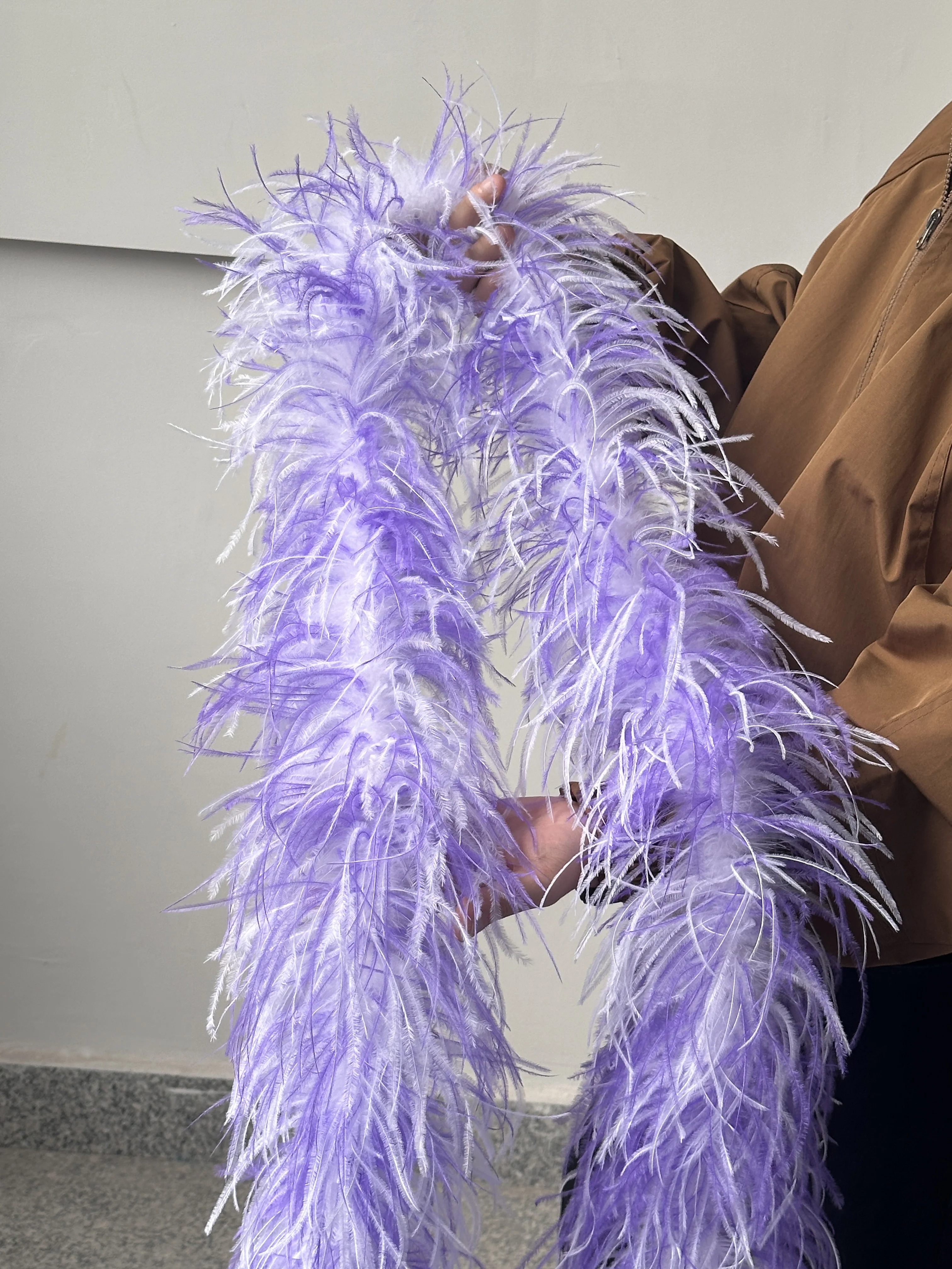 6-layer dual-color ostrich feather trim stage runway mixed-color scarf clothing accessories DIY ostrich feather material
6-layer dual-color ostrich feather trim stage runway mixed-color scarf clothing accessories DIY ostrich feather material