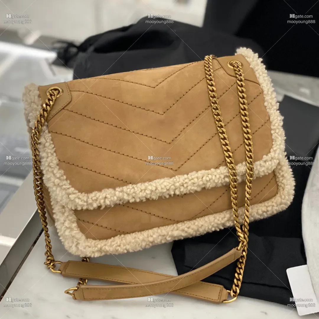wholesale price 12A mirror quality luxury designer niki bag for women 22cm 28cm suede leather shoulder bag crossbody
wholesale price 12A mirror quality luxury designer niki bag for women 22cm 28cm suede leather shoulder bag crossbody