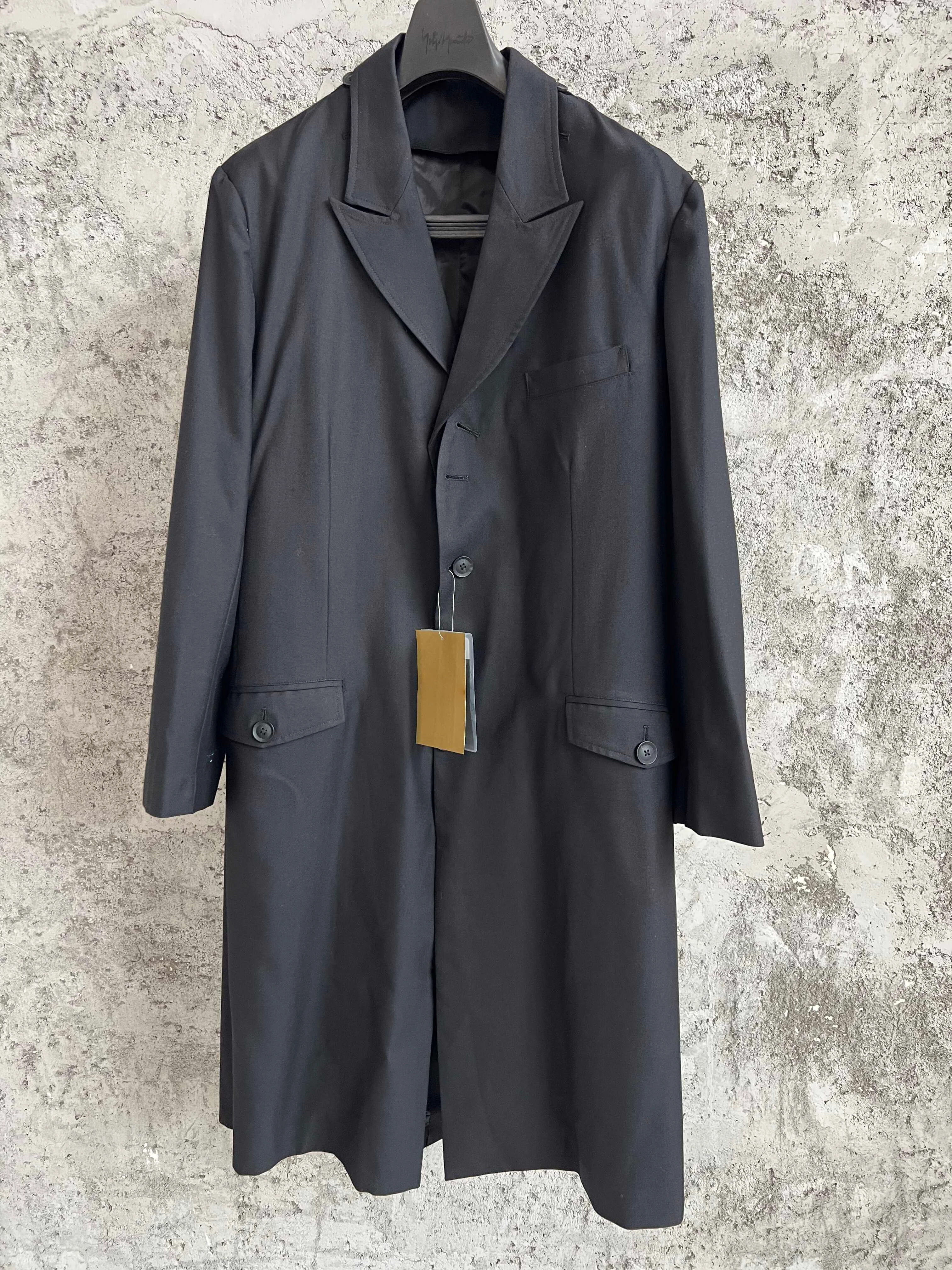 TOP-YAMAMOTO triacetate mixed polyester mid-length jacket, detachable collar, black single-breasted jacket
TOP-YAMAMOTO triacetate mixed polyester mid-length jacket, detachable collar, black single-breasted jacket