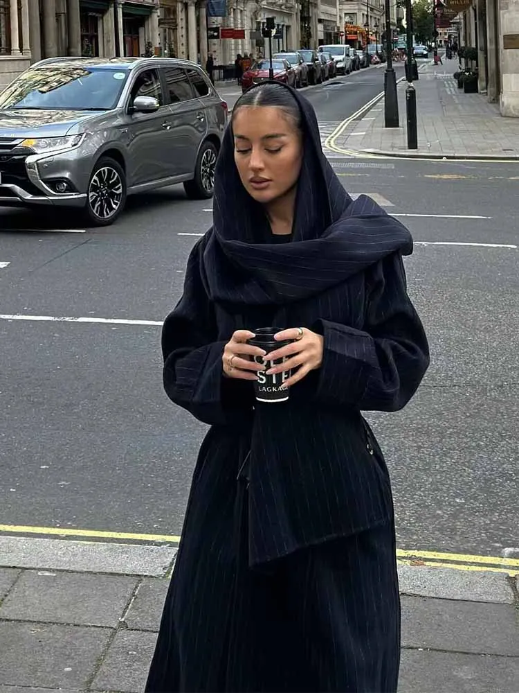 European and American style women's winter new fashion trendy long-sleeved slimming scarf belt coat
European and American style women's winter new fashion trendy long-sleeved slimming scarf belt coat