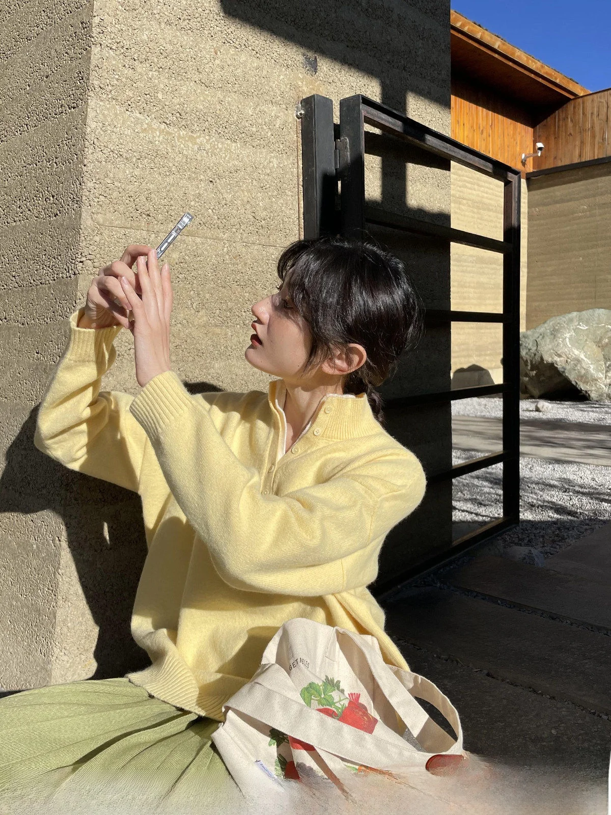 Женский вязаный свитер с V-образным вырезом и эффектом двухслойности, весенний, с высоким воротником, дизайнерский трикотажный топ
Женский вязаный свитер с V-образным вырезом и эффектом двухслойности, весенний, с высоким воротником, дизайнерский трикотажный топ