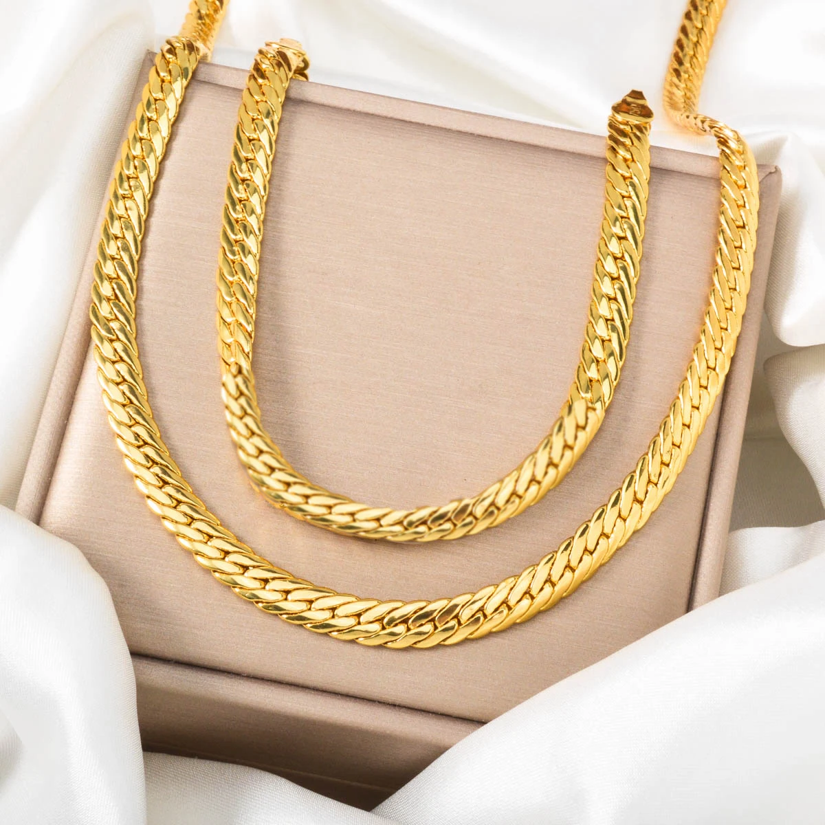 18k Gold Plated 750 Italian Necklace Bracelet Set Snake Chain Hip Men Women Jewelry Bracelet Necklace Daily Fo Friends Gifts
18k Gold Plated 750 Italian Necklace Bracelet Set Snake Chain Hip Men Women Jewelry Bracelet Necklace Daily Fo Friends Gifts