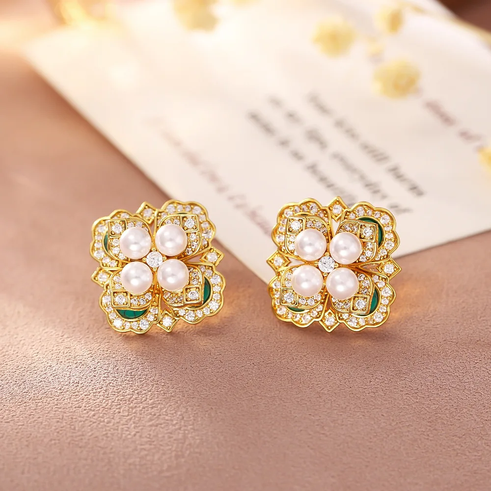 Retro palace style pearl zircon earrings high-end natural turquoise earrings niche light luxury personalized earrings for women
Retro palace style pearl zircon earrings high-end natural turquoise earrings niche light luxury personalized earrings for women