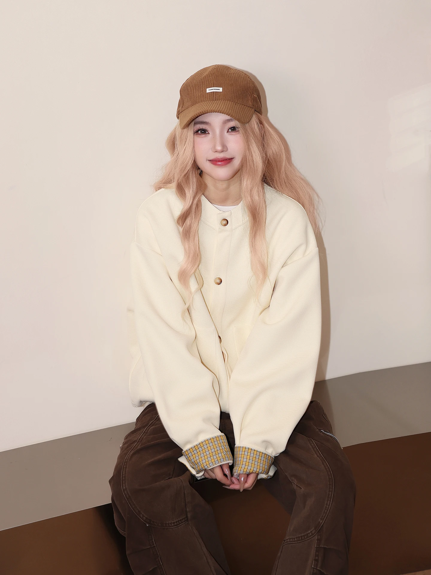 Spring Season Thin Sporty Casual Short Jacket Women's Early Spring Beautiful Unique White Leisure Coat Korean Style Loose Fit
Spring Season Thin Sporty Casual Short Jacket Women's Early Spring Beautiful Unique White Leisure Coat Korean Style Loose Fit