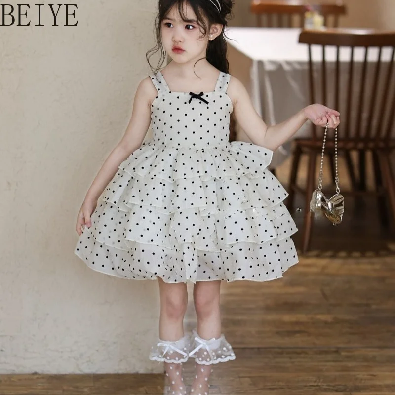 Polka Dot Cake Suspender Dress Summer New Baby Girl Hepburn Fluffy Princess Dress Children Sleeveless Strap Sweet Dress
Polka Dot Cake Suspender Dress Summer New Baby Girl Hepburn Fluffy Princess Dress Children Sleeveless Strap Sweet Dress