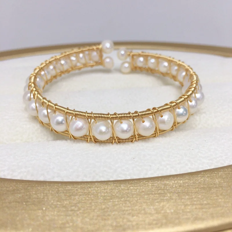 Multi-Bead Full Strand Natural Freshwater Pearl Bracelet With 14K Gold-Plated Thread 
Multi-Bead Full Strand Natural Freshwater Pearl Bracelet With 14K Gold-Plated Thread