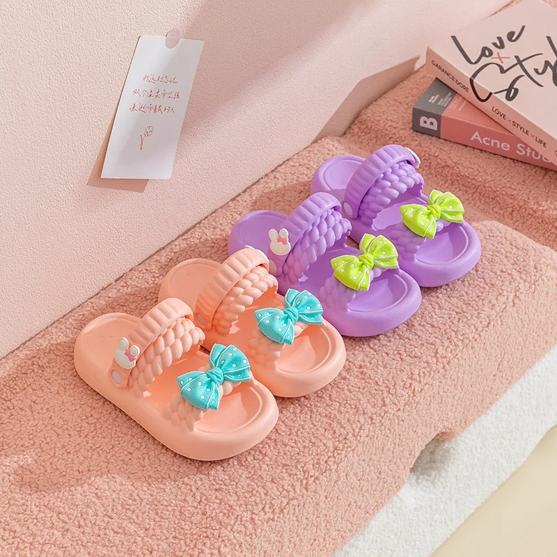 2026 New Summer Children Slippers Flower Pattern Comfort Sandal Girls Non-slip Seabeach Flip Flops Home Kids Shoes
2026 New Summer Children Slippers Flower Pattern Comfort Sandal Girls Non-slip Seabeach Flip Flops Home Kids Shoes
