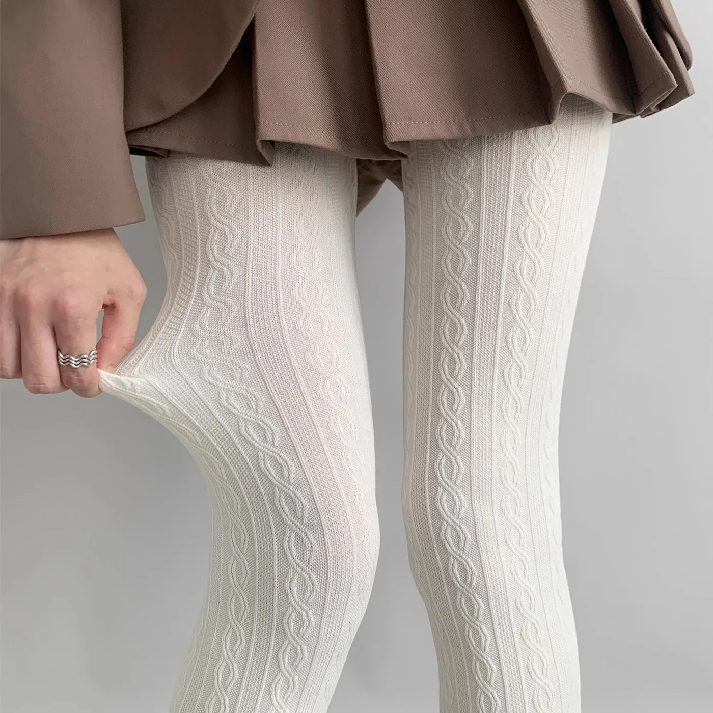 Autumn Winter Ladies Tights Vertical Striped Linen Patterned Pantyhose for Women's Outerwear Leggings Thickened Grey Stockings
Autumn Winter Ladies Tights Vertical Striped Linen Patterned Pantyhose for Women's Outerwear Leggings Thickened Grey Stockings