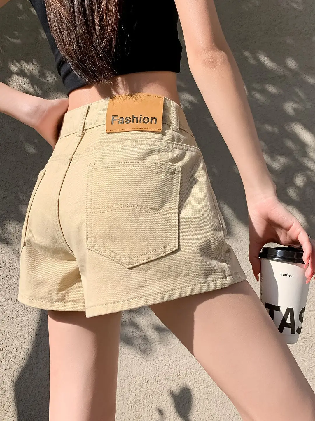 Khaki Hot Girl A-Line Denim Shorts Women's Loose Wide Leg Versatile Slimming Summer Hot Pants Low Waist Cotton Polyester Blend
Khaki Hot Girl A-Line Denim Shorts Women's Loose Wide Leg Versatile Slimming Summer Hot Pants Low Waist Cotton Polyester Blend