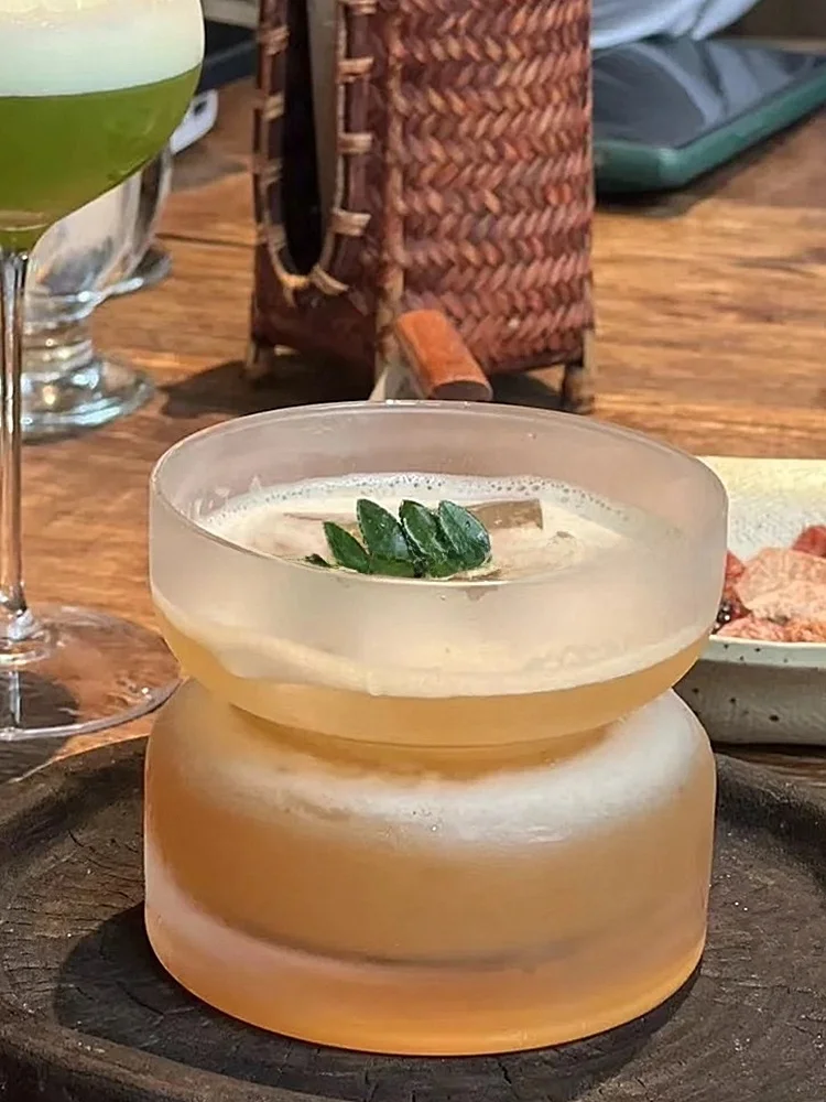 Modern mat Frosted Coffee Cup Creative Time Sanlass Restaurant High Aesthetic Value Beverage Glass Cup for Drinks
Modern mat Frosted Coffee Cup Creative Time Sanlass Restaurant High Aesthetic Value Beverage Glass Cup for Drinks
