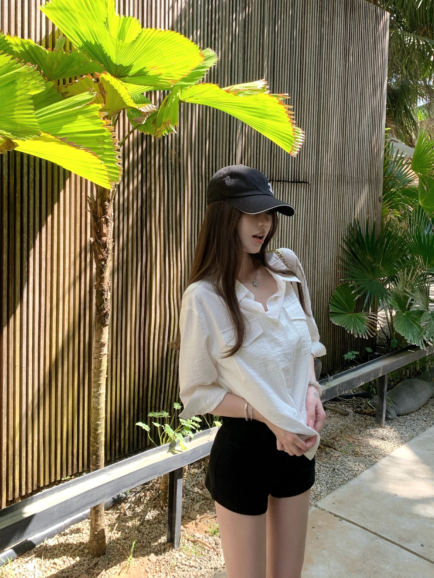 Sister Titi Summer Loose Fit Women's Shirt Sun Protection White Color Seven Sleeve Length Simplicity Style Fashionable Top
Sister Titi Summer Loose Fit Women's Shirt Sun Protection White Color Seven Sleeve Length Simplicity Style Fashionable Top