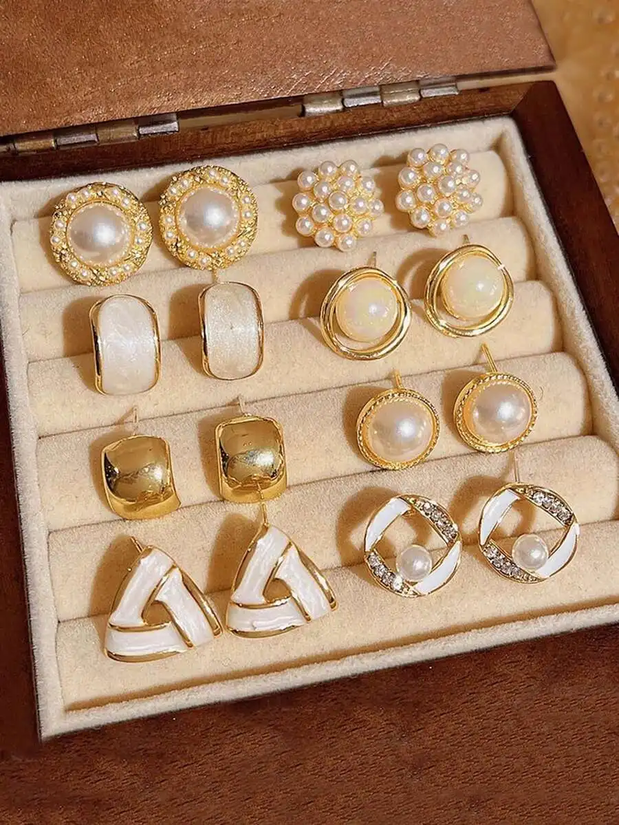 8pcs Vintage Minimalist Pearl Geometric Round Triangle Stud Earrings Set For Women
8pcs Vintage Minimalist Pearl Geometric Round Triangle Stud Earrings Set For Women